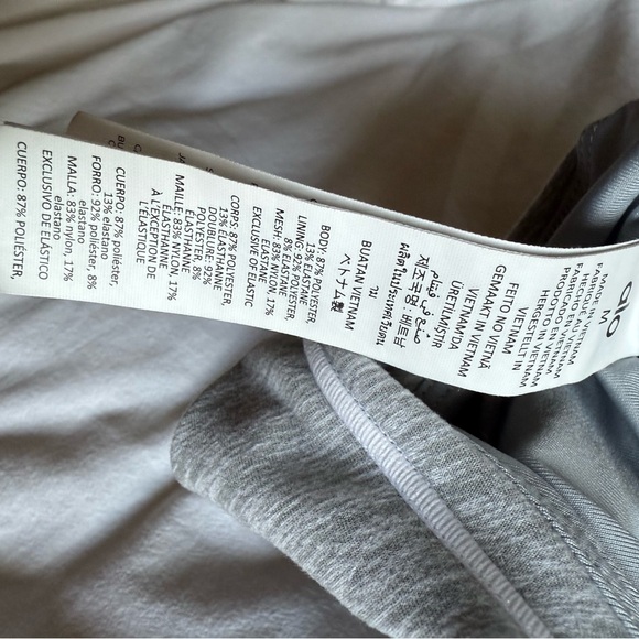 ALO Yoga Women's Gray Sports Bra - Picture 3 of 3